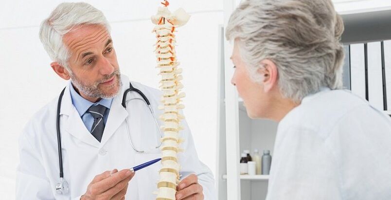 Call for a specialist with signs of osteochondrosis
